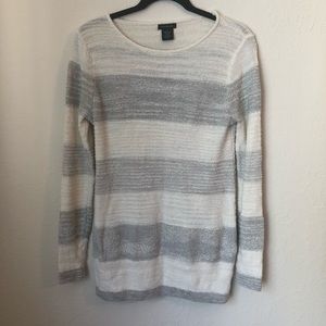 {Calvin Klein Jeans} White and grey sweater
